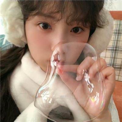 蕾丝炸弹